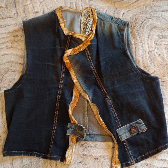 Cool Jean Vest - Picture 1 of 2